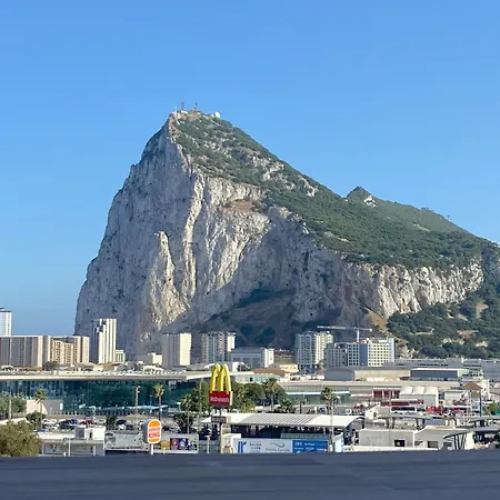 Apartment The Rock Views 1 Min Walking To Gibraltar