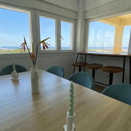 The Rock Views 1 Min Walking To Gibraltar Apartment La Linea de la Concepcion